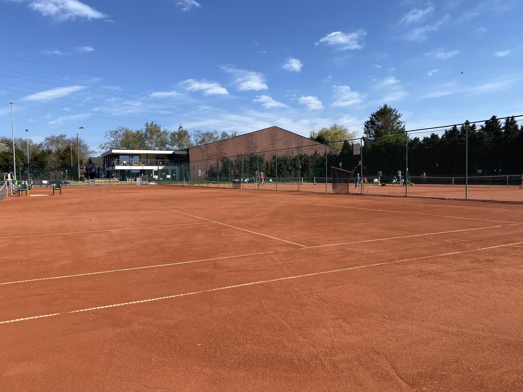 Dimanche 21 avril, ouverture saison été 2024 au TC Visé dans un cadre idéal